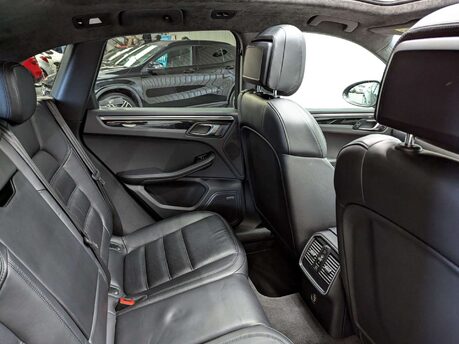 Porsche Macan Macan 3.6T V6 Turbo PDK 4WD Euro 6 (s/s) 5dr 62