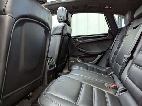 Porsche Macan Macan 3.6T V6 Turbo PDK 4WD Euro 6 (s/s) 5dr 69