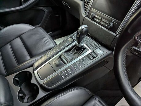 Porsche Macan Macan 3.6T V6 Turbo PDK 4WD Euro 6 (s/s) 5dr 91
