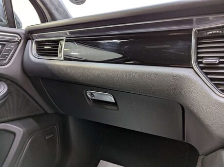 Porsche Macan Macan 3.6T V6 Turbo PDK 4WD Euro 6 (s/s) 5dr 103