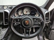 Porsche Cayenne Cayenne 4.2 TD V8 S Platinum Edition TiptronicS 4WD Euro 6 (s/s) 5dr 66