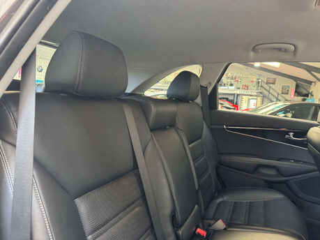 Kia Sorento Sorento 2.2 CRDi KX-2 AWD Euro 6 (s/s) 5dr 71