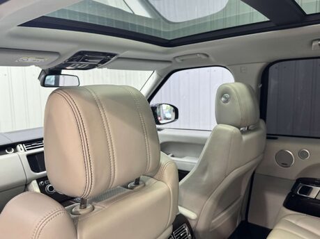 Land Rover Range Rover Range Rover 4.4 SD V8 Vogue SE Auto 4WD Euro 5 5dr 71