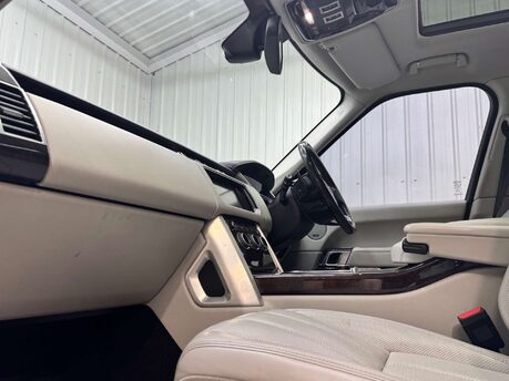 Land Rover Range Rover Range Rover 4.4 SD V8 Vogue SE Auto 4WD Euro 5 5dr 61