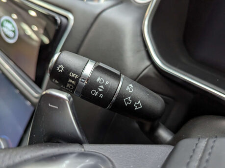 Land Rover Range Rover Sport 3.0 Range Rover Sport Autobiography Dynamic SDV6 Auto 4WD 5dr 83