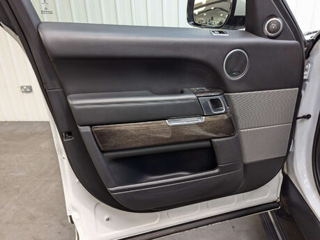 Land Rover Range Rover Sport 3.0 Range Rover Sport Autobiography Dynamic SDV6 Auto 4WD 5dr 68