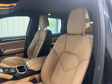 Porsche Cayenne 3.0 Cayenne V6 D Tiptronic S 4WD 5dr 61