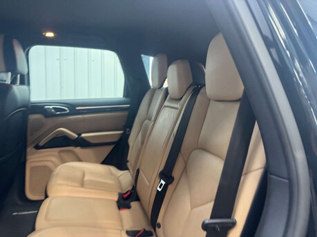 Porsche Cayenne 3.0 Cayenne V6 D Tiptronic S 4WD 5dr 70
