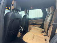 Porsche Cayenne 3.0 Cayenne V6 D Tiptronic S 4WD 5dr 71