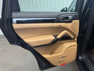 Porsche Cayenne 3.0 Cayenne V6 D Tiptronic S 4WD 5dr 75