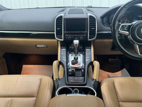 Porsche Cayenne 3.0 Cayenne V6 D Tiptronic S 4WD 5dr 77
