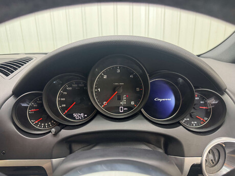 Porsche Cayenne 3.0 Cayenne V6 D Tiptronic S 4WD 5dr 81