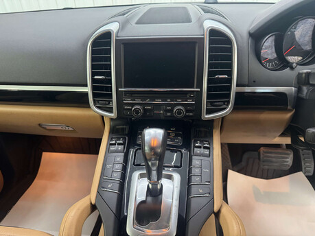 Porsche Cayenne 3.0 Cayenne V6 D Tiptronic S 4WD 5dr 90