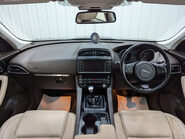 Jaguar F-Pace 2.0 F-PACE Prestige AWD D 4WD 5dr 2