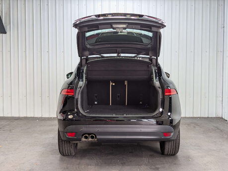 Jaguar F-Pace 2.0 F-PACE Prestige AWD D 4WD 5dr 43