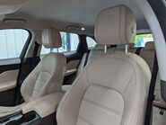 Jaguar F-Pace 2.0 F-PACE Prestige AWD D 4WD 5dr 55
