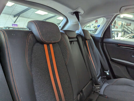 BMW 2 Series 2.0 220D xDrive Sport Auto 4WD 5dr 71