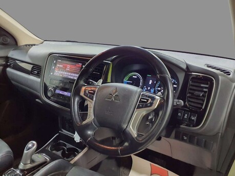 Mitsubishi Outlander 2.0 Outlander Juro PHEV CVT 4WD 5dr 5