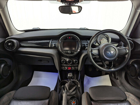 Mini Hatch 1.5 Cooper Seven 5dr 3