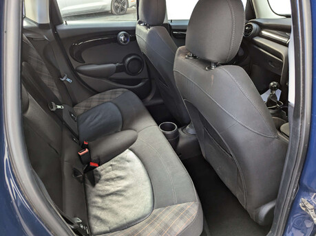 Mini Hatch 1.5 Cooper Seven 5dr 66
