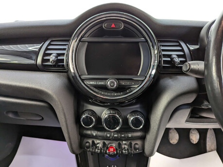 Mini Hatch 1.5 Cooper Seven 5dr 89