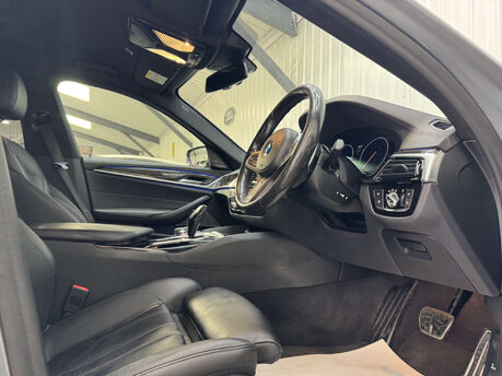 BMW 5 Series 2.0 520d xDrive M Sport Auto 4WD 4dr 55