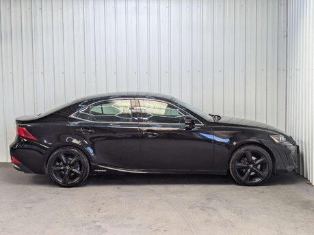 Lexus Is 2.5 IS 300h CVT 4dr 16