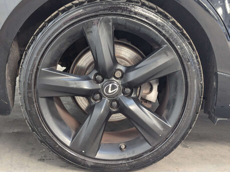 Lexus Is 2.5 IS 300h CVT 4dr 33