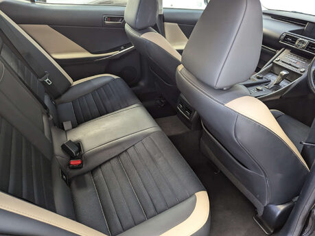 Lexus Is 2.5 IS 300h CVT 4dr 65