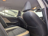 Lexus Is 2.5 IS 300h CVT 4dr 66