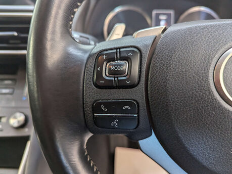 Lexus Is 2.5 IS 300h CVT 4dr 80