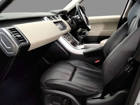 Land Rover Range Rover Sport 3.0 Range Rover Sport HSE Dynamic SDV6 Auto 4WD 5dr 10