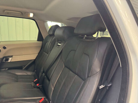 Land Rover Range Rover Sport 3.0 Range Rover Sport HSE Dynamic SDV6 Auto 4WD 5dr 64