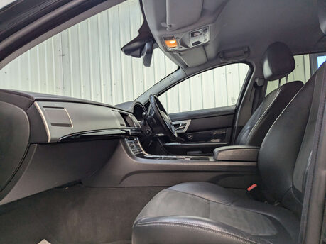 Jaguar XF 2.2 XF Sport Sportbrake D Auto 5dr 58