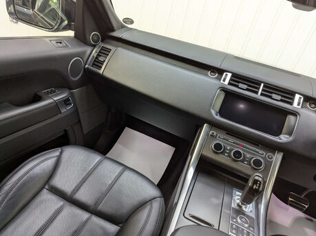 Land Rover Range Rover Sport 3.0 Range Rover Sport HSE Dynamic SDV6 Auto 4WD 5dr 53