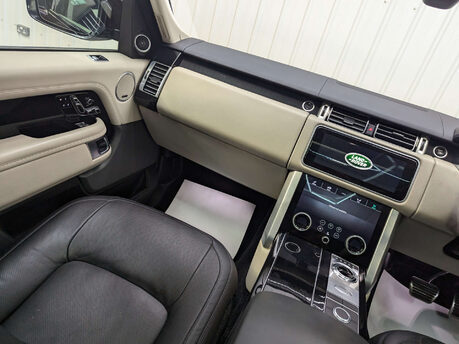 Land Rover Range Rover 4.4 Range Rover Vogue SDV8 Auto 4WD 5dr 45