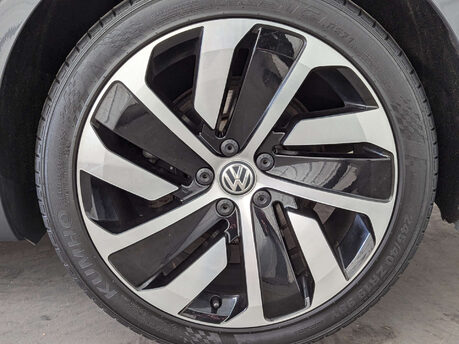 Volkswagen Arteon 2.0 Arteon R-Line TSi Semi-Auto 5dr 30