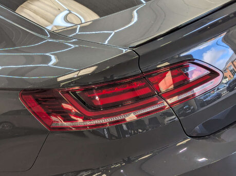 Volkswagen Arteon 2.0 Arteon R-Line TSi Semi-Auto 5dr 38