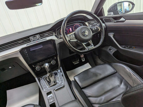 Volkswagen Arteon 2.0 Arteon R-Line TSi Semi-Auto 5dr 44