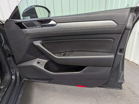 Volkswagen Arteon 2.0 Arteon R-Line TSi Semi-Auto 5dr 51