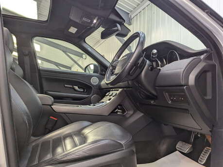 Land Rover Range Rover Evoque 2.0 Range Rover Evoque HSE Dynamic SD4 Auto 4WD 5dr 52