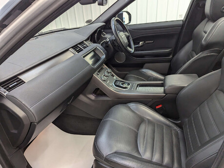 Land Rover Range Rover Evoque 2.0 Range Rover Evoque HSE Dynamic SD4 Auto 4WD 5dr 56