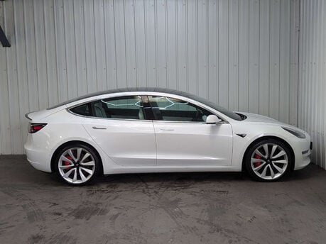 Tesla Model 3 ModeL 3 Performance AWD 4WD 4dr 18