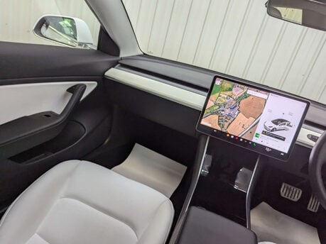 Tesla Model 3 ModeL 3 Performance AWD 4WD 4dr 37