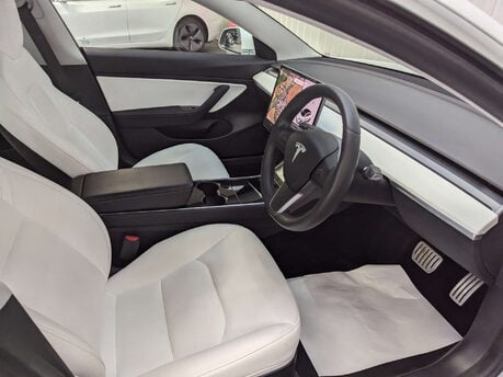 Tesla Model 3 ModeL 3 Performance AWD 4WD 4dr 39