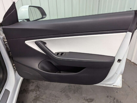 Tesla Model 3 ModeL 3 Performance AWD 4WD 4dr 44