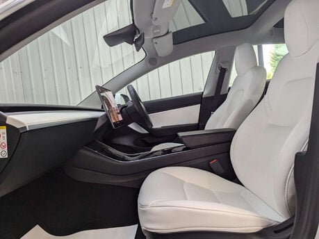 Tesla Model 3 ModeL 3 Performance AWD 4WD 4dr 49