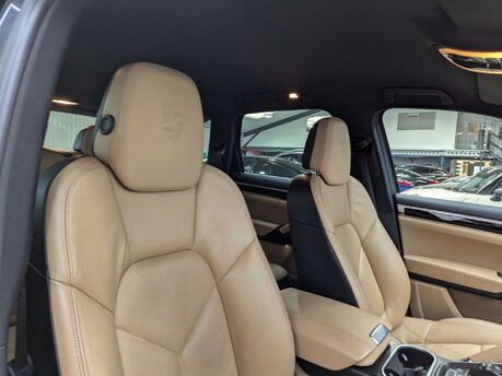 Porsche Cayenne 3.0 Cayenne D V6 Platinum Edition Tiptronic 4WD 5dr 43