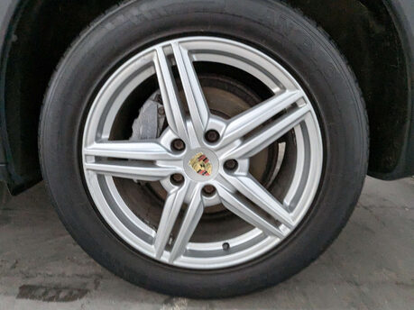 Porsche Cayenne 3.0 Cayenne D V6 Platinum Edition Tiptronic 4WD 5dr 27