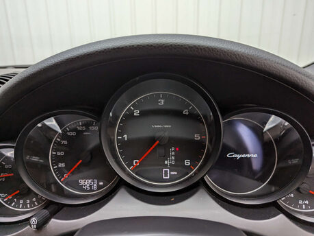 Porsche Cayenne 3.0 Cayenne D V6 Platinum Edition Tiptronic 4WD 5dr 64